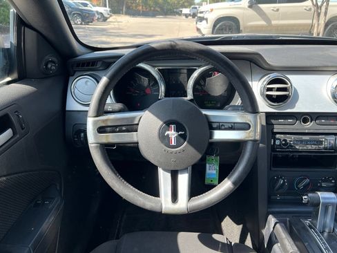 Used 2006 Ford Mustang GT RWD image 14