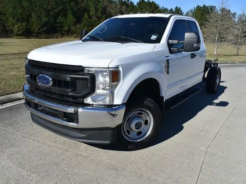 Used 2022 Ford F350 XL w/ Power Equipment Group image 7