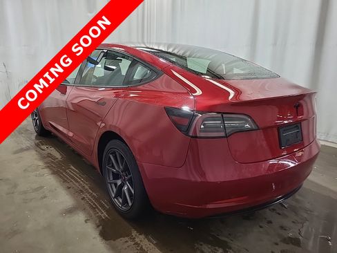 Used 2023 Tesla Model 3 Standard Range RWD image 3