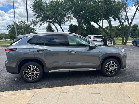 Used 2025 Volkswagen Tiguan S w/ 18" Wheel Package AWD/4WD image 7