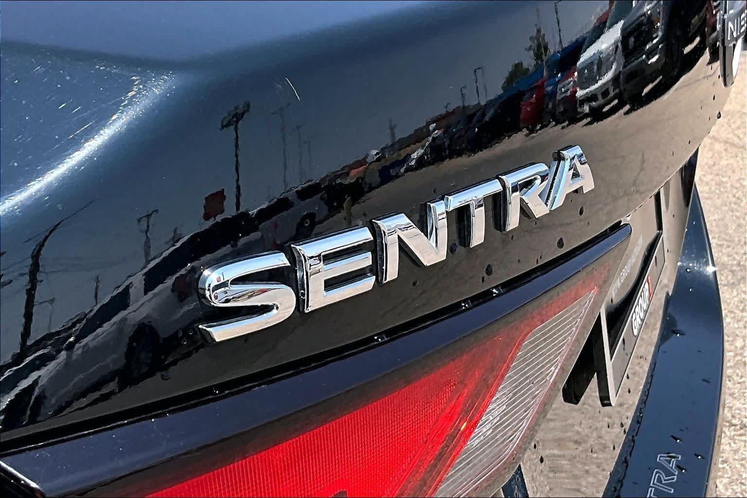 Used 2024 Nissan Sentra SV FWD image 30