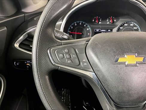 Used 2020 Chevrolet Malibu LT FWD image 17