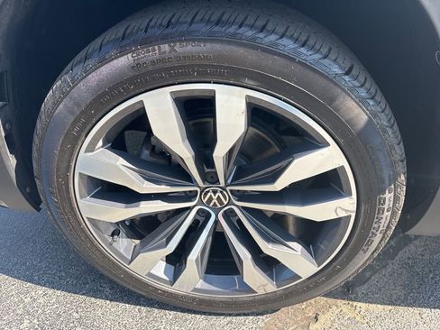Used 2022 Volkswagen Atlas SEL Premium AWD/4WD image 13