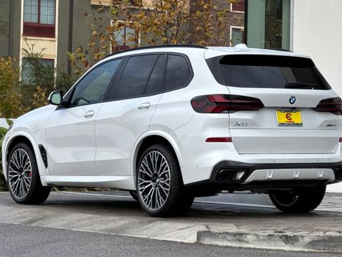 New 2026 BMW X5 xDrive40i w/ M Sport Package image 5