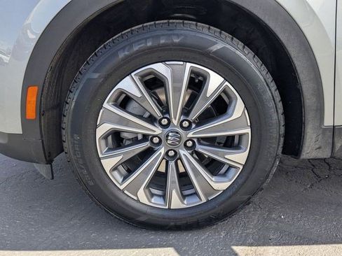 Used 2024 Buick Envision Preferred AWD/4WD image 39