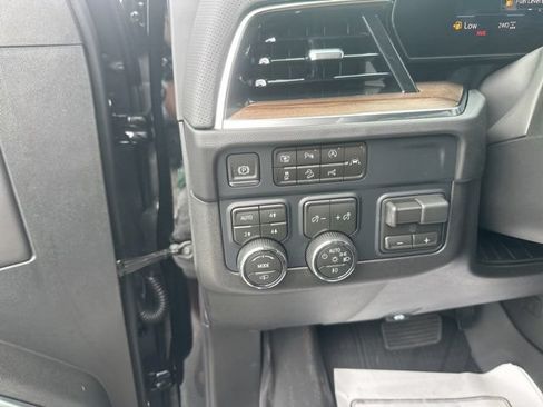 New 2026 Chevrolet Suburban High Country AWD/4WD image 18