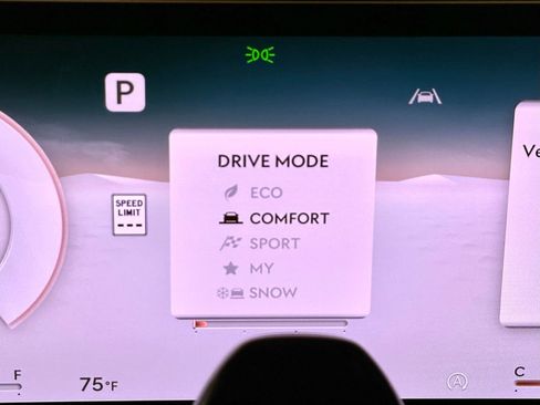 Used 2025 Genesis GV80 2.5T Standard image 12