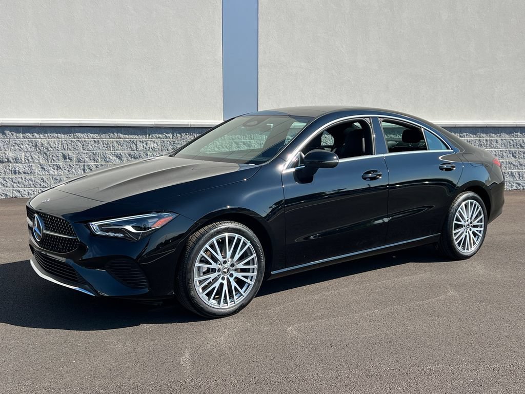 Used 2025 Mercedes-Benz CLA 250 4MATIC image 1
