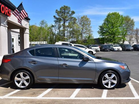 Used 2013 Acura ILX w/ Technology Package FWD image 6