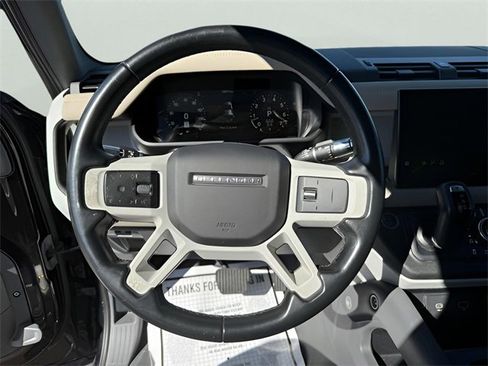 Used 2022 Land Rover Defender 110 X-Dynamic SE image 11