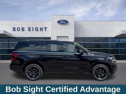Used 2023 Ford Expedition Limited AWD/4WD image 4