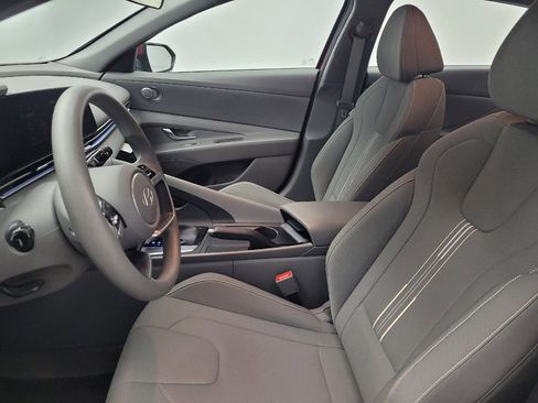 Used 2024 Hyundai Elantra SEL FWD image 17