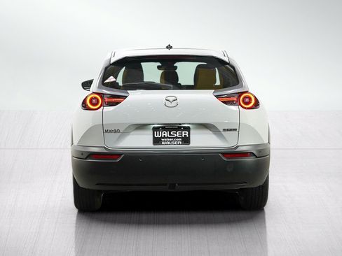 Used 2022 MAZDA MX-30 Electric w/ Premium Plus Pkg FWD image 4