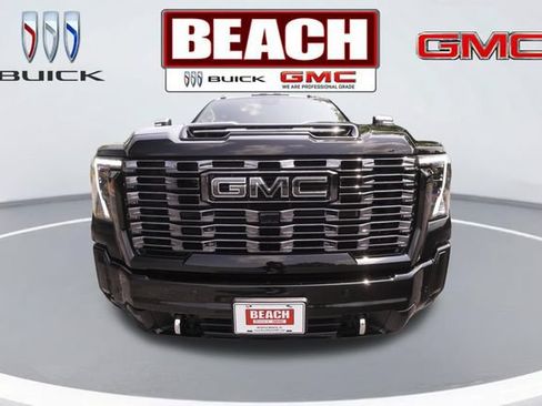 Used 2026 GMC Sierra 2500 Denali Ultimate AWD/4WD image 8