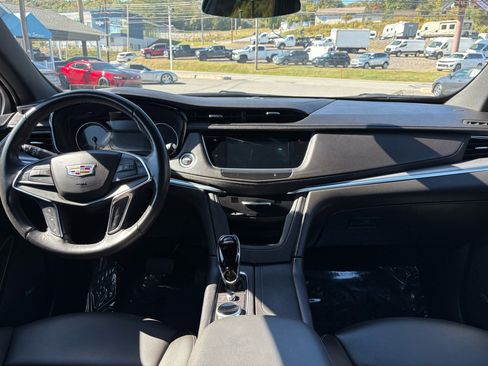 Used 2023 Cadillac XT5 Luxury image 21