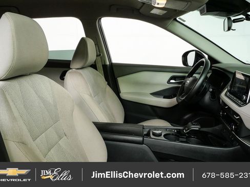 Used 2025 Nissan Rogue SV AWD/4WD image 21