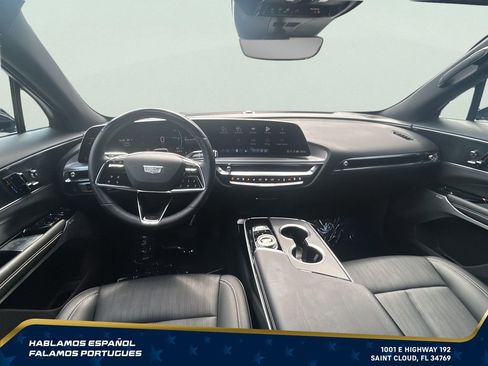 Used 2025 Cadillac Lyriq Luxury w/ LPO, Floor Liner Package AWD/4WD image 24