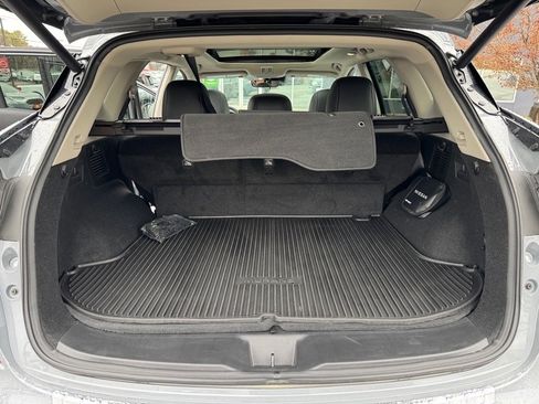 Certified 2024 Nissan Murano Platinum w/ Cargo Package image 10