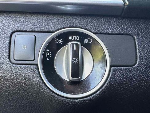 Used 2018 Mercedes-Benz GLE 350 w/ Premium 1 Package image 28