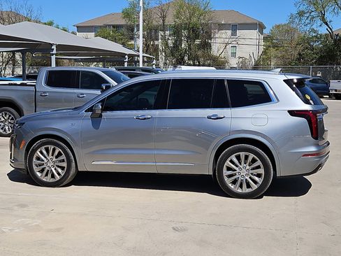 Used 2023 Cadillac XT6 Premium Luxury w/ Technology Package image 8