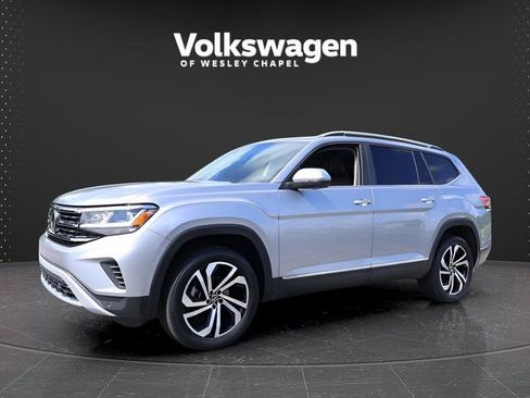 Certified 2023 Volkswagen Atlas SEL AWD/4WD image 4