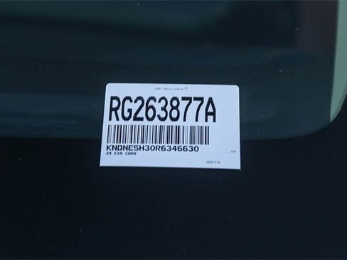 Used 2024 Kia Carnival SX image 26