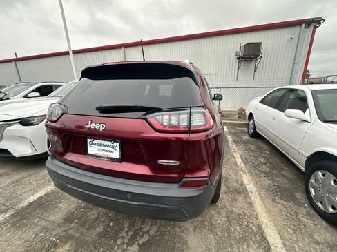 Used 2019 Jeep Cherokee Latitude Plus FWD image 6