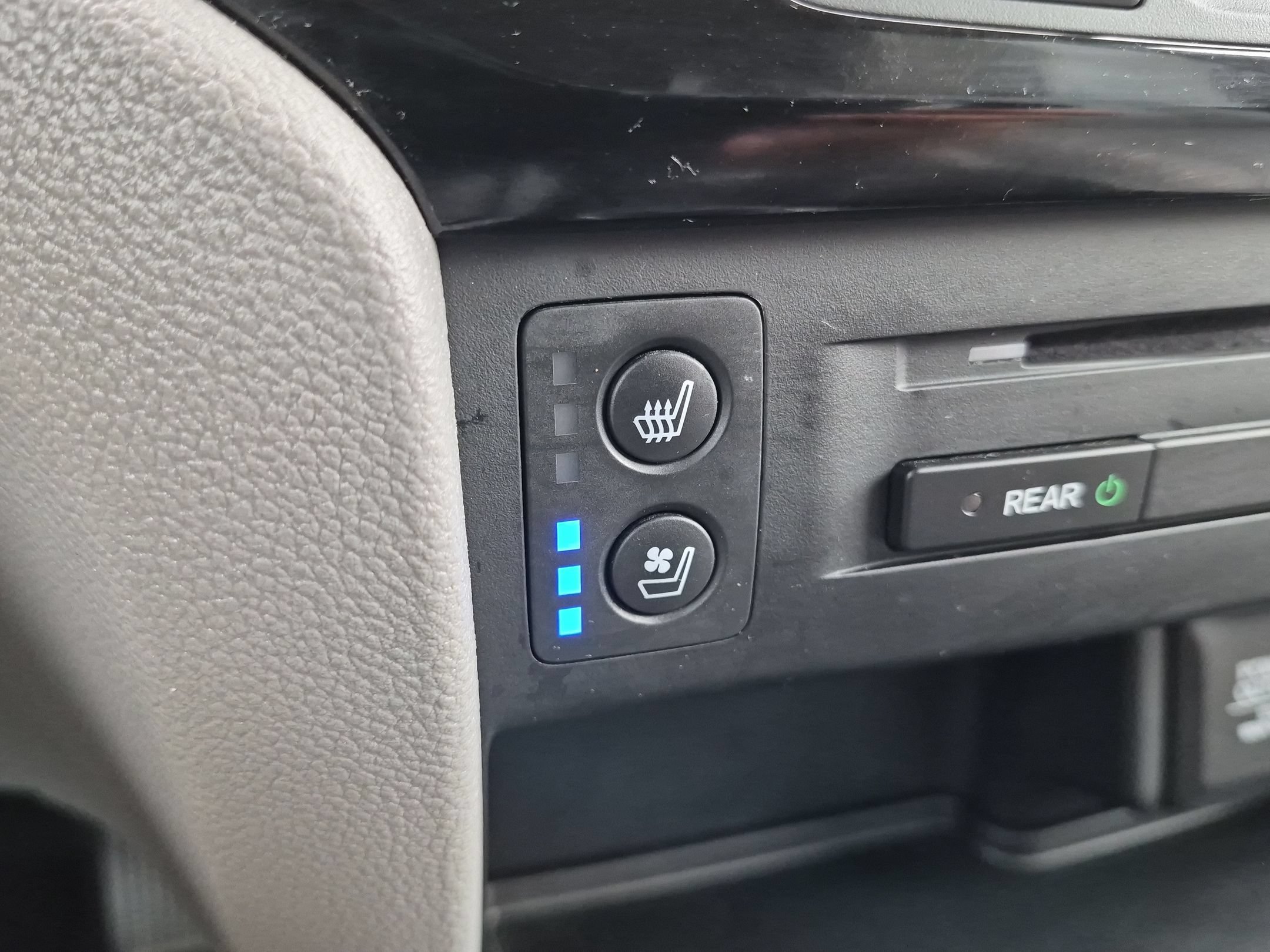 Used 2018 Honda Pilot Elite image 21