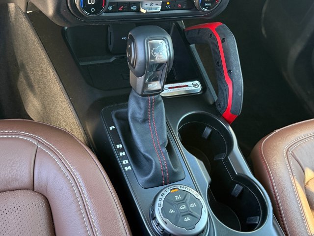 Used 2023 Ford Bronco Heritage Edition AWD/4WD image 17