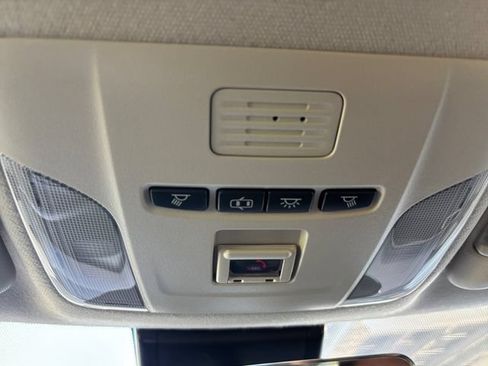 Used 2022 Toyota Corolla LE FWD image 8