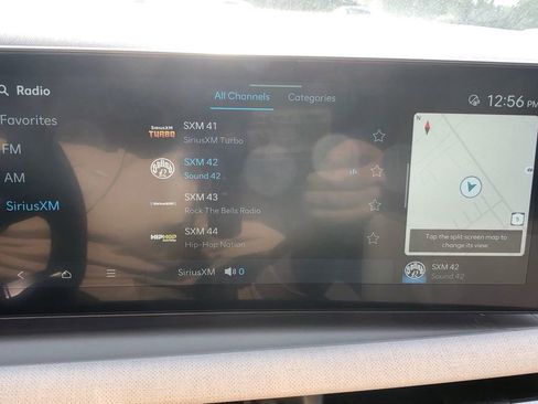 New 2025 Hyundai Tucson SEL image 18