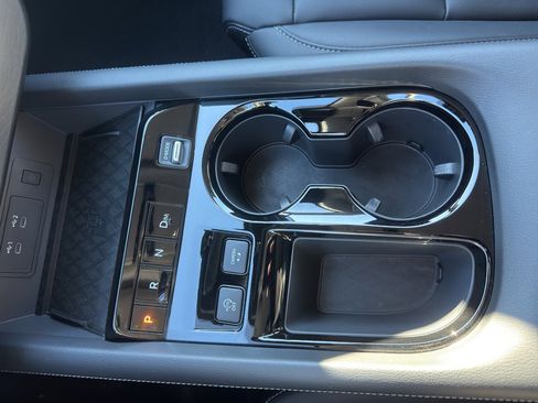 Used 2025 Nissan Murano SV image 23