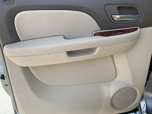 Used 2013 Chevrolet Silverado 3500 LTZ image 21