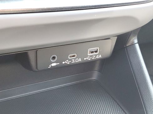 Used 2026 Subaru Crosstrek 2.0i Premium image 25