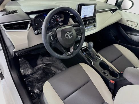 Used 2023 Toyota Corolla LE FWD image 22