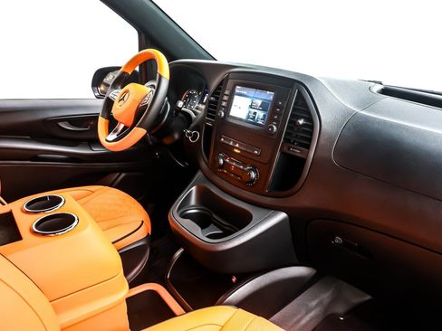 Used 2023 Mercedes-Benz Metris Passenger image 16