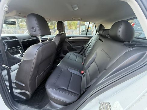 Used 2019 Volkswagen e-Golf SEL Premium FWD image 22