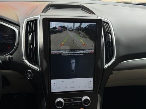 Used 2021 Ford Edge Titanium w/ Class II Trailer Tow Package AWD/4WD image 23