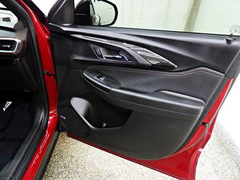 Used 2021 Chevrolet TrailBlazer RS w/ Sun and Liftgate Package image 14