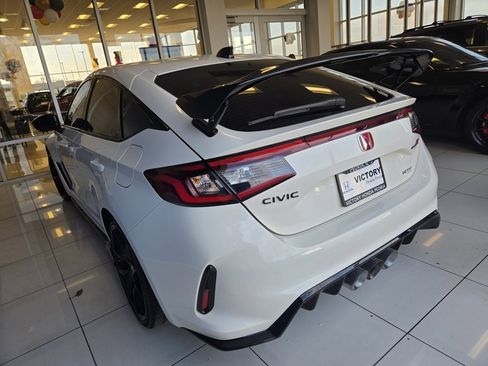 Certified 2024 Honda Civic Type R image 8