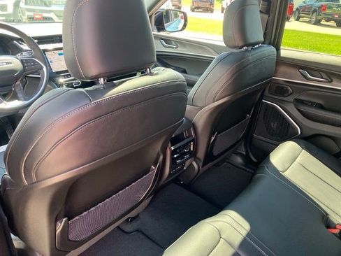 New 2026 Jeep Grand Cherokee Limited AWD/4WD image 23