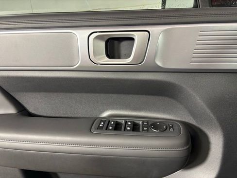 Used 2026 Hyundai Santa Fe SEL image 19