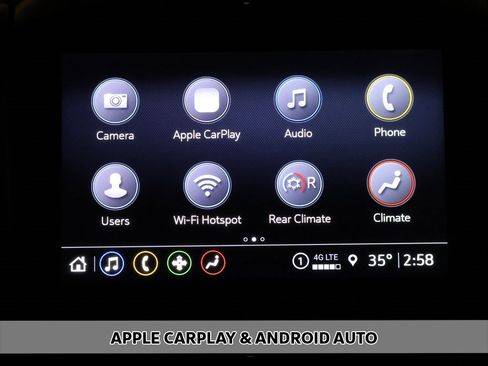 Used 2023 Chevrolet Traverse LT w/ Rear Camera Mirror Package image 13