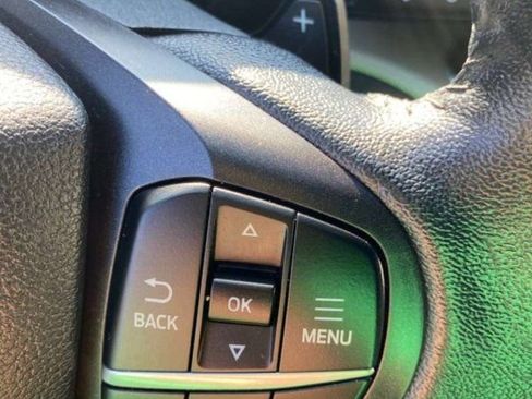 Used 2020 Ford Explorer XLT w/ Equipment Group 202A image 18