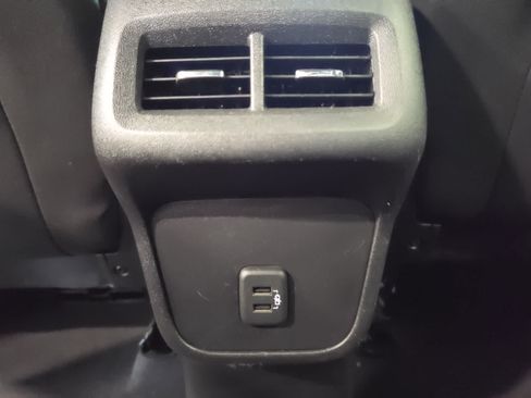 Used 2019 Chevrolet Equinox LT FWD image 29