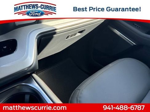 New 2025 Ford Expedition Active image 26