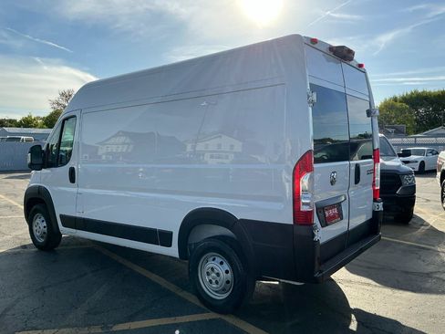 Used 2023 RAM ProMaster 2500 FWD image 5