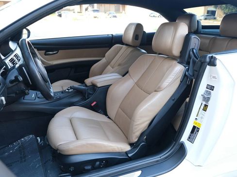 Used 2013 BMW M3 Convertible RWD image 20