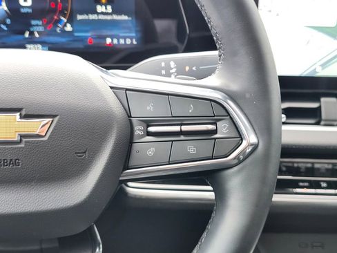 Used 2025 Chevrolet Equinox LT w/ Safety and Technology Package image 27