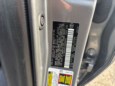 Used 2025 Toyota Camry SE image 27